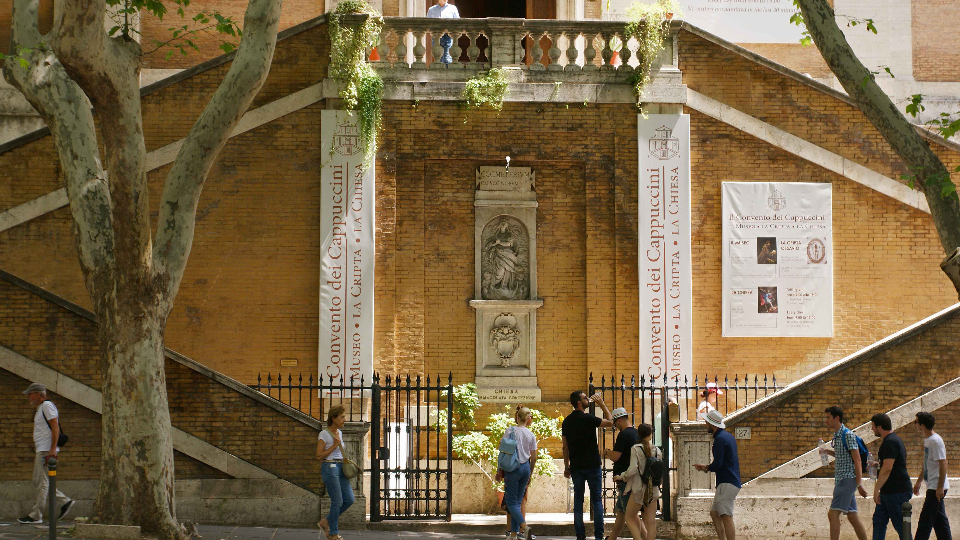 Rome: Catacombs and Capuchin Crypt Guided Tour with Transfer