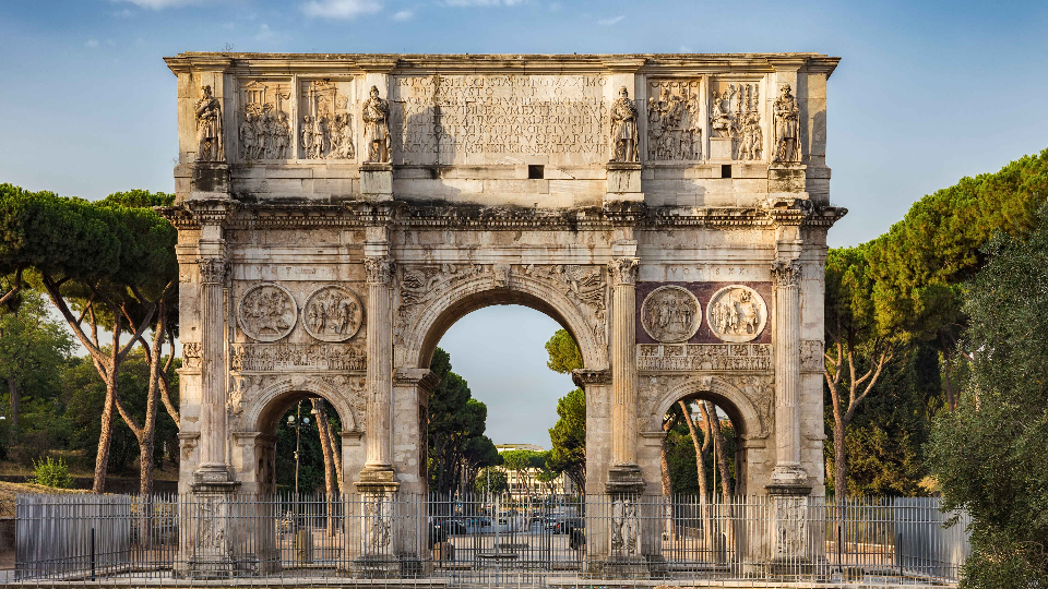 Group Tour: Colosseum Arena, Palatine Hill & Roman Forum